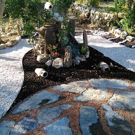 Gardenrocks Villa ฟลูมินิมัจจอเร ภายนอก รูปภาพ